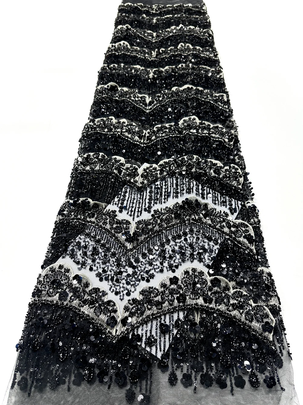 

2025 Luxury African Groom Beaded Lace Fabric Embroidery French Mesh Sequins Lace Fabric Nigerian Tulle Lace For Bride Wedding