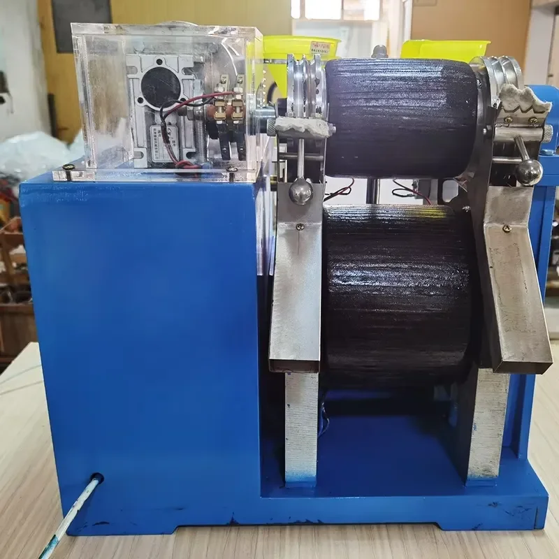 i Ilmenite Magnet Separator XCG-II Iron Removing Magnetic Separator Lab Dry Magnetic Separator with 0-18000GS High Intensity