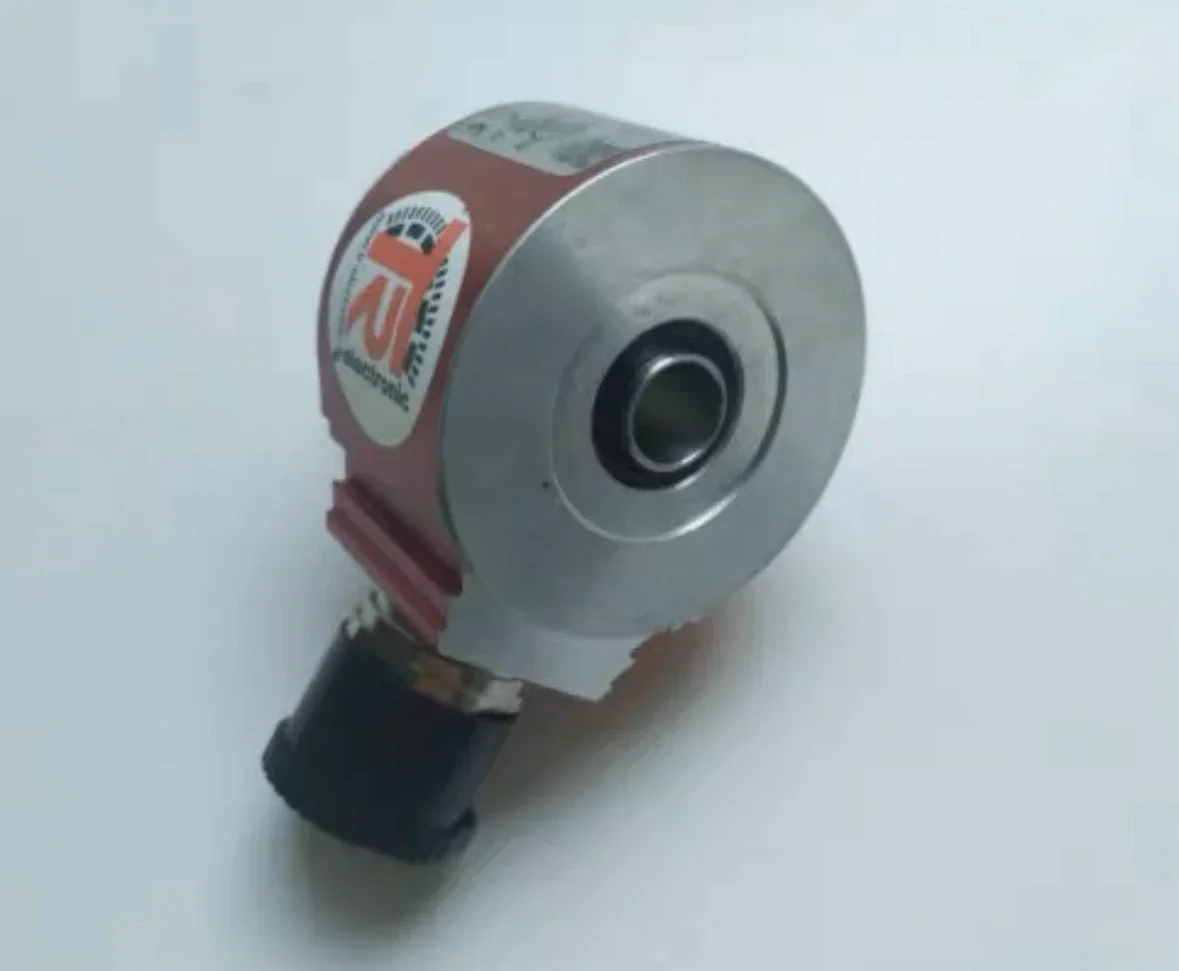 IEH582-00037 New in stock D78647 series encoder