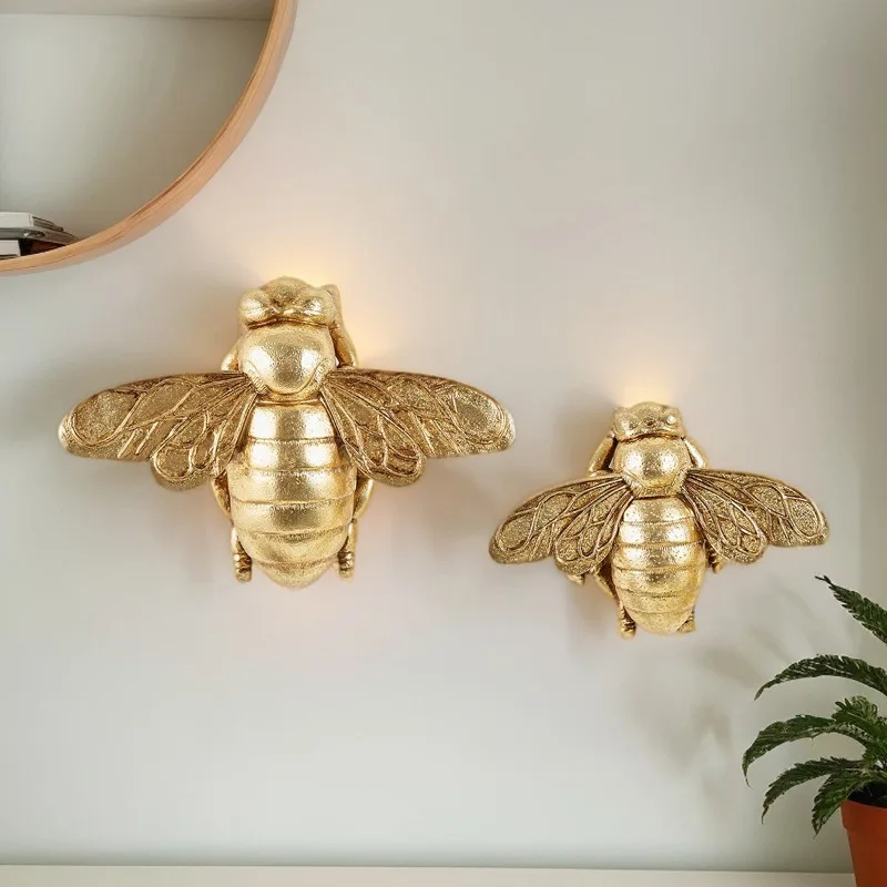Personalized and Creative Resin Material Golden Bee Home Decoration, Unique Golden Bee Wall Decoration Technology Wall Hanging