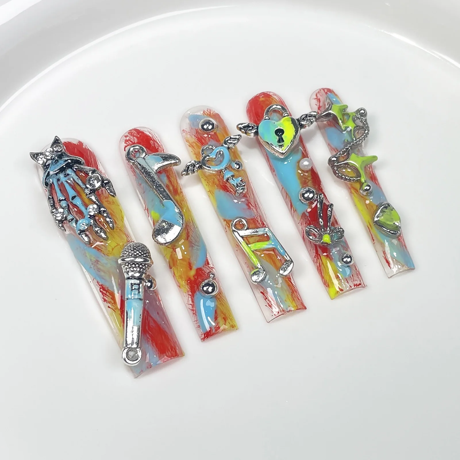 10 stks Persoonlijkheid Graffti Handgemaakte Druk Op Nagels Halloween Thema Lange Doodskist Kunstnagels Heavy Metal Punk Stijl Nep Nagel