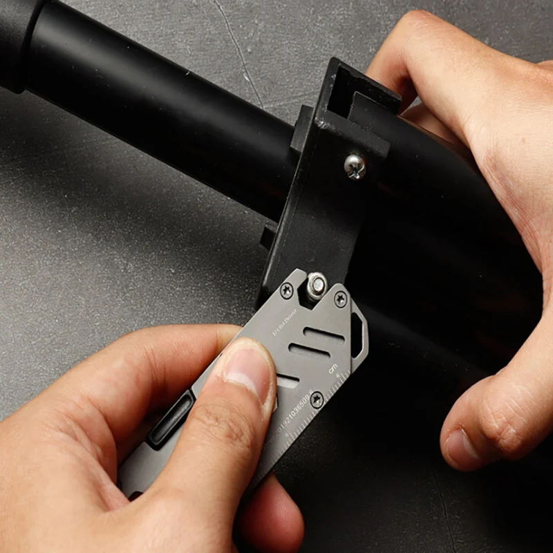 Utility Knife 4