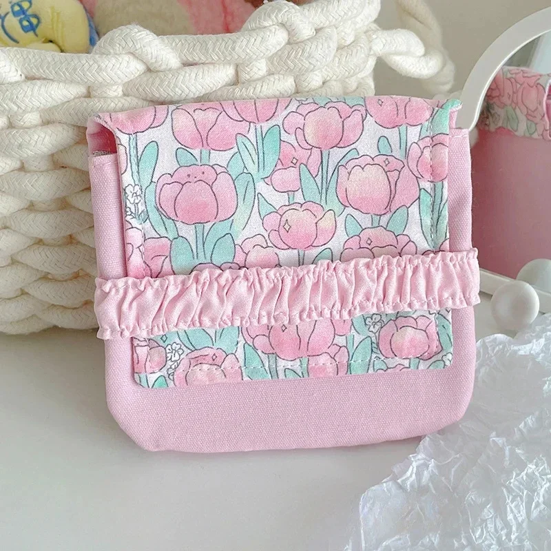 Lovely Sanitary Napkin Storage Bag Portable Cosmetic Storage Bag Flower Pattern Purse Pouch Case Travel Storage Organization