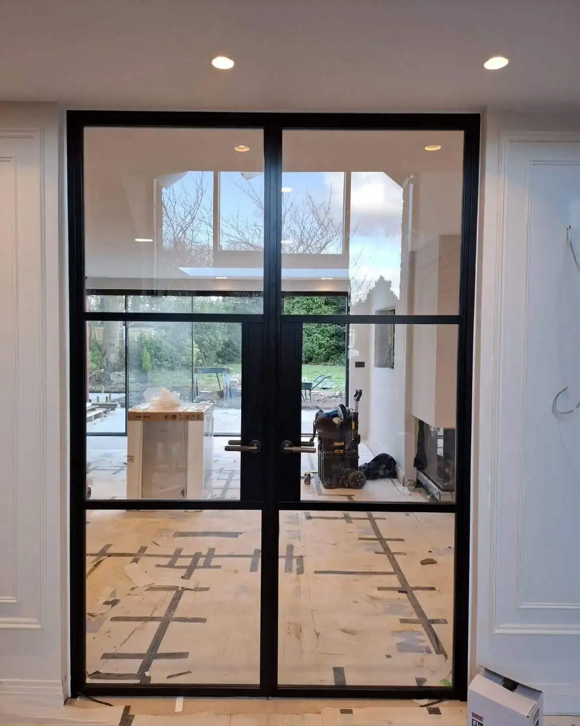 Factory Customization Retro Style French Door Manual Access French Style Glass Doors UV Protective French Security Doors