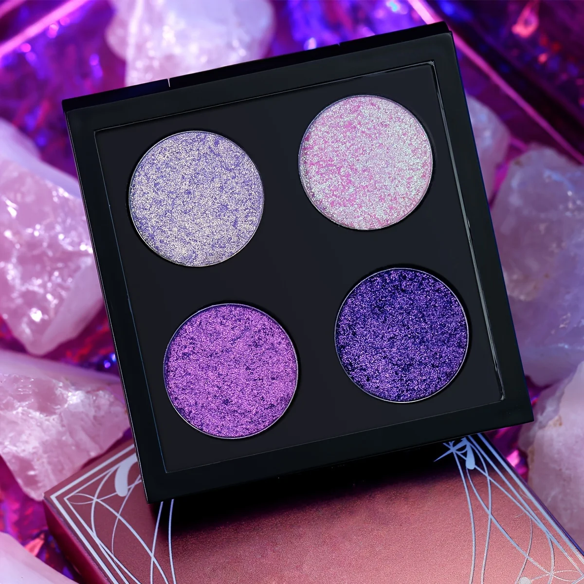 Shimmering Chromatic Magic 4-Pan Chameleon Flash Eyeshadow Palette Optical Shift Diamond Sparkle Versatile Makeup