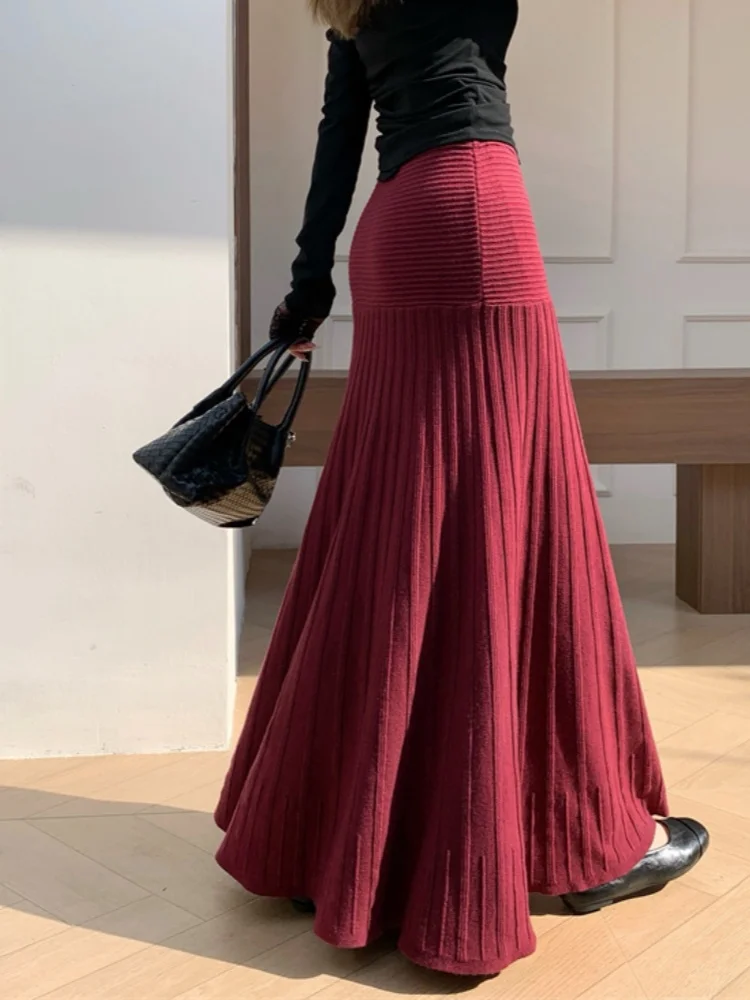 부드러운 찹쌀빛 살구색 니트 스커트 2025 하이웨이스트 슬리밍 롱 스커트 부드러운 분위기의 우아한 트럼펫 머메이드 스커트