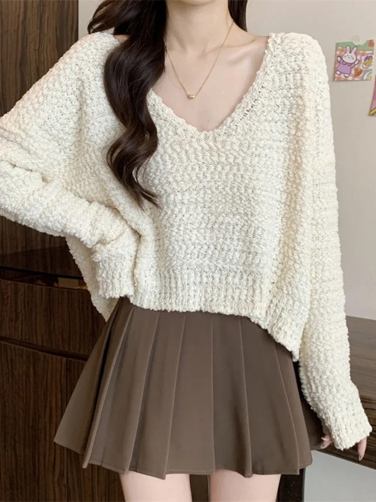 

Loose Knitted Sweater Women's Autumn Winter V-ne Inner Wear Top Comfortable Warm Faionable Big V-ne Sweater for Younger...