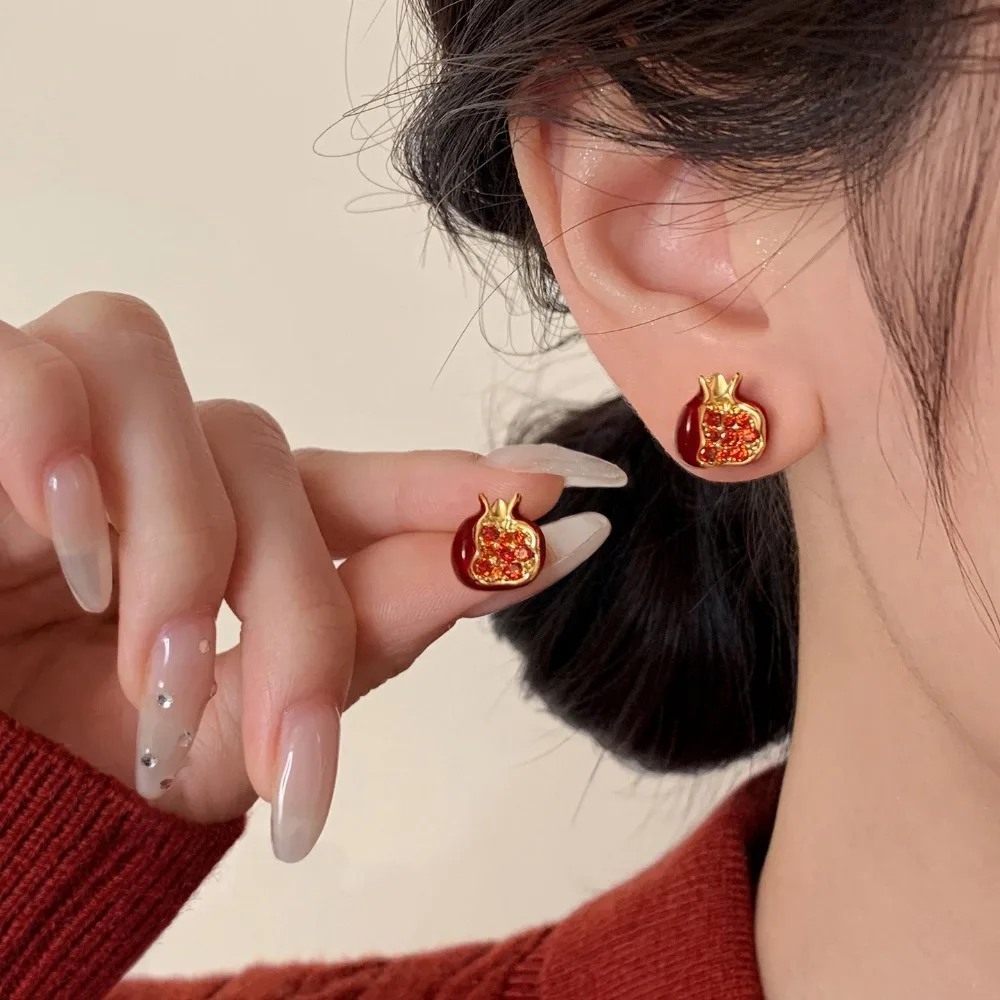New Chinese Style 925 Sterling Silver Angolan Red Zircon Pomegranate Fruit Stud Earrings for Women Retro Exquisite Jewelry Gifts