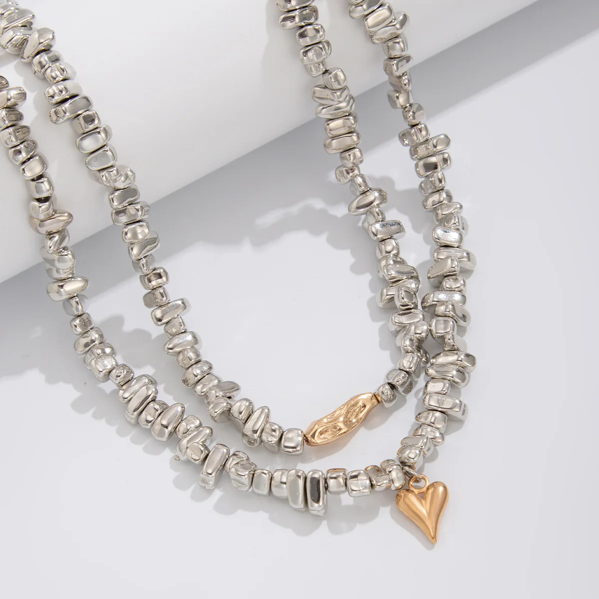 الرجعية بسيطة على شكل قلب قلادة قلادة 2025 متعدد الطبقات الحلو الإبداعية غير النظامية سلسلة نمط فتاة موضة مجوهرات عيد ميلاد