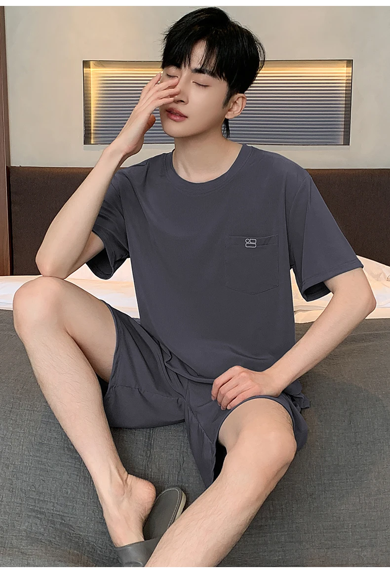 Sommerliches neues Herren-Pyjama-Set, kurzärmeliges Homewear-Set für Herren, einfarbig, lässiges Pyjama-Set für Teenager und Studenten. – Detail 6