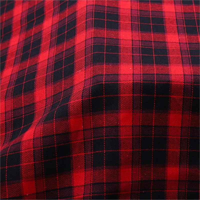 

This shirt is made of woven fabric for casual wear It polyester-cotton with a twill pattern and