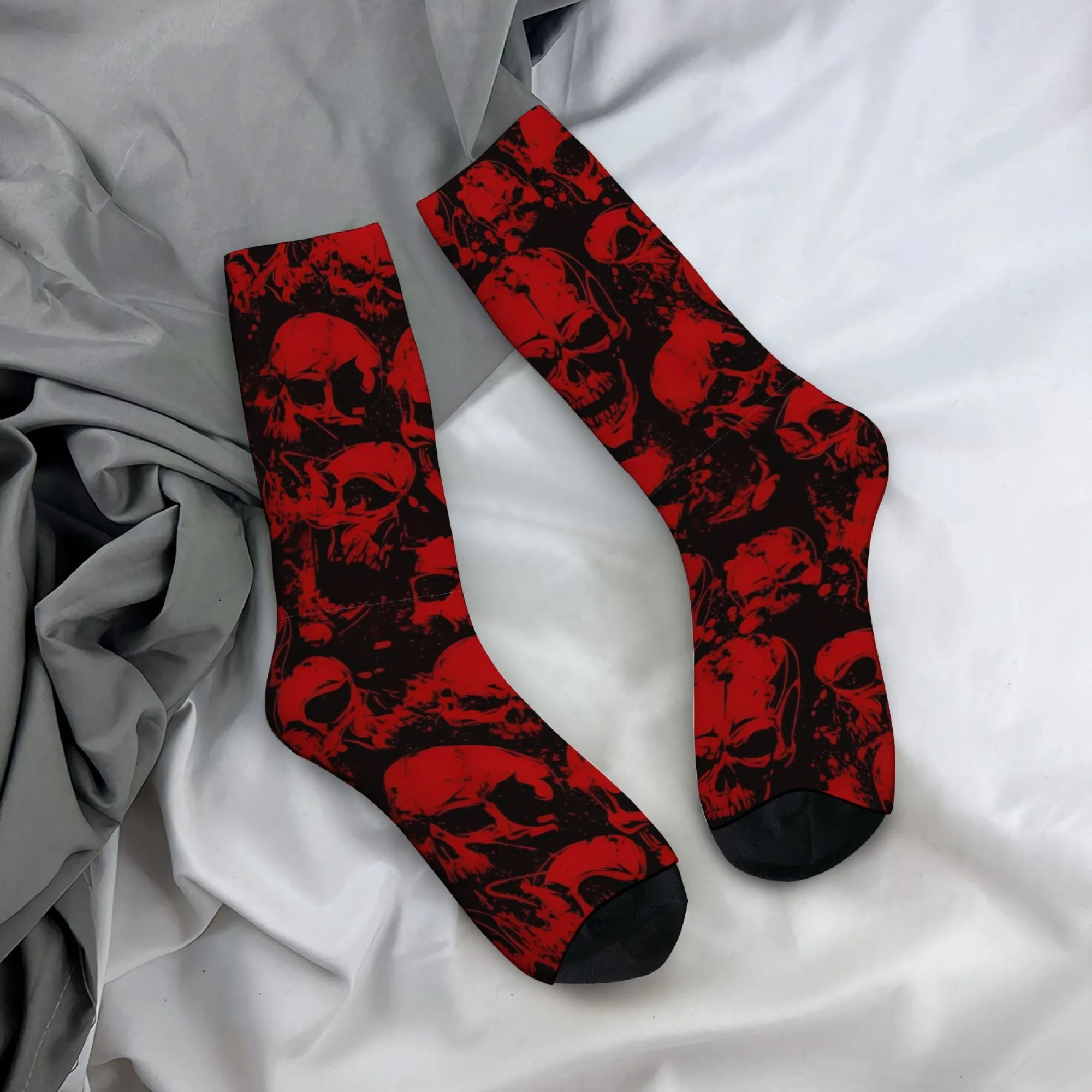 Harajuku dunkle Gothic-Herrensocken mit farbblockiertem Totenkopf-Aufdruck, neuartige Streetstyle-Retro-Freizeitsocken, verrücktes Party- und Urlaubsgeschenk.
