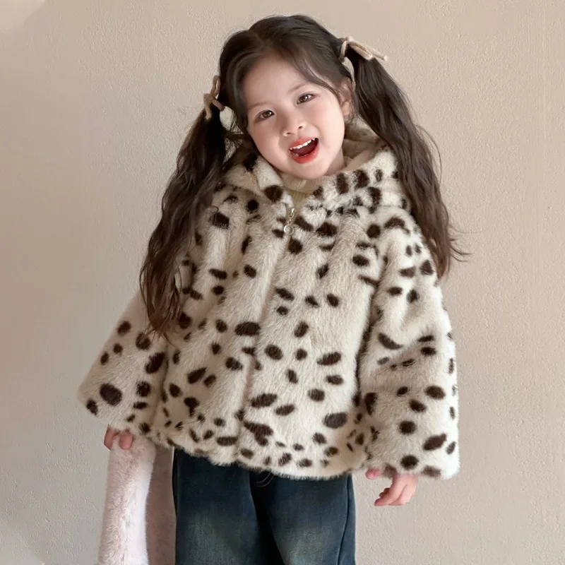 Korean girls' leopard print hooded wool sweater 2025 new winter model  imitation fur cotton-padded clothes children's clothing