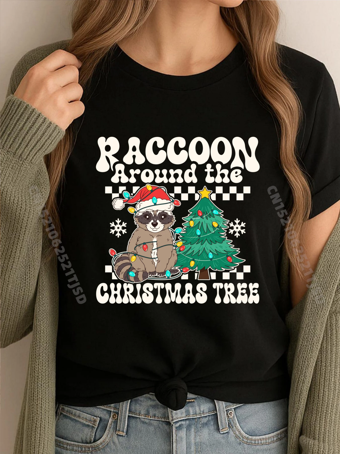 

Енот вокруг рождественской елки, рубашки с рисунком для любителей енота, женская футболка больших размеров с принтом