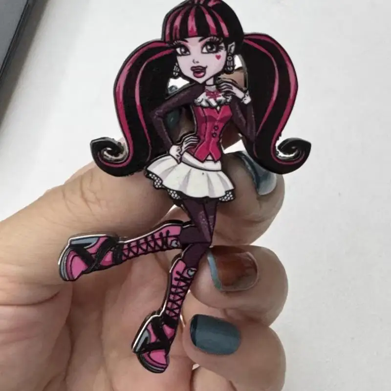 MONSTER HIGH doll character metal brooch school badge emblem fashionable toy birthday surprise collectible gift