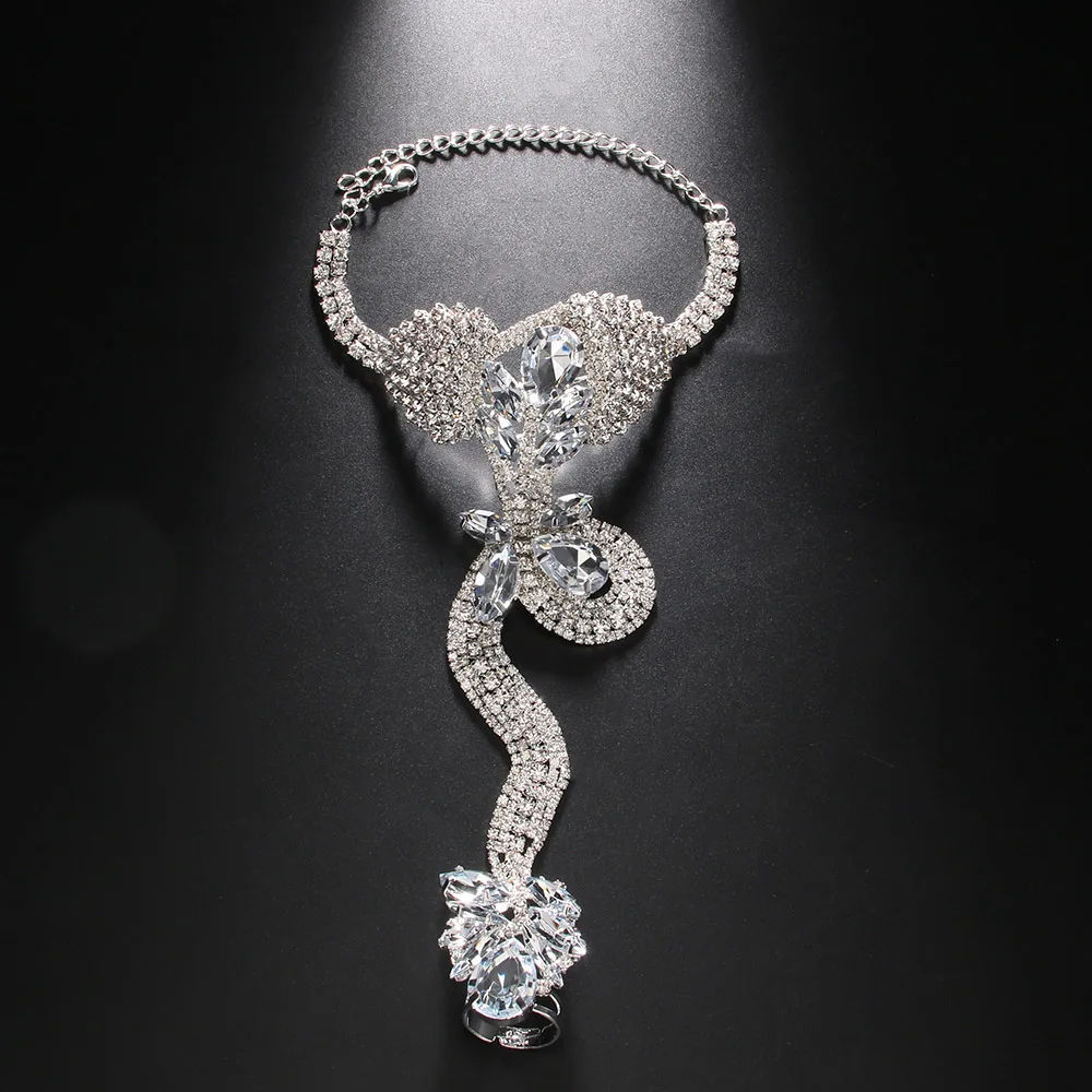 Gothic Punk Snake Bracelet Luxury for Women Crystal Rhinestone Connected Finger Ring Bracelet Bangle Hand Harness Jewelry Gift