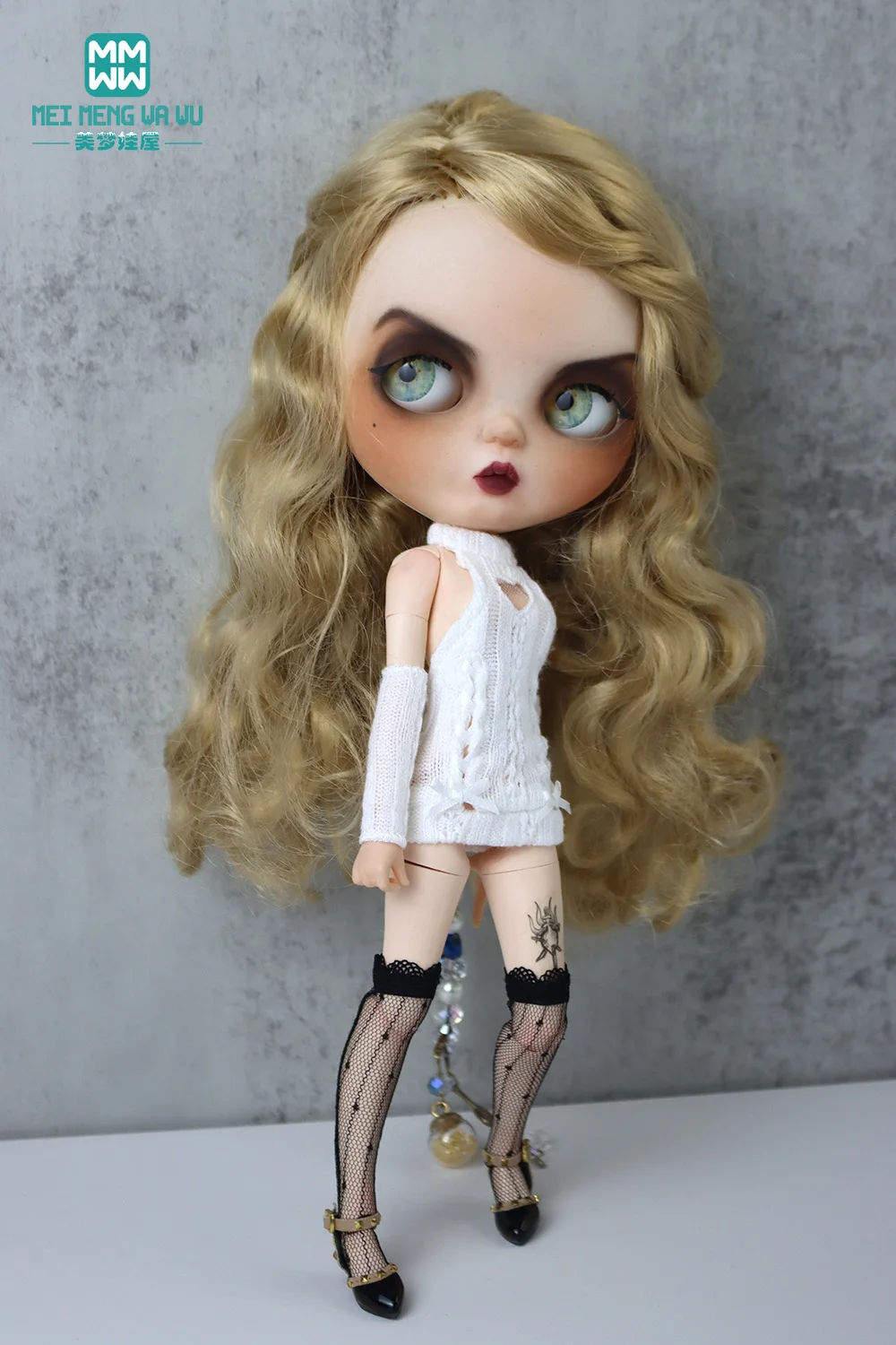 

28cm Blyth Doll Clothes azon OB22 OB24 Fashionable sling-neck sweater Toys Gift