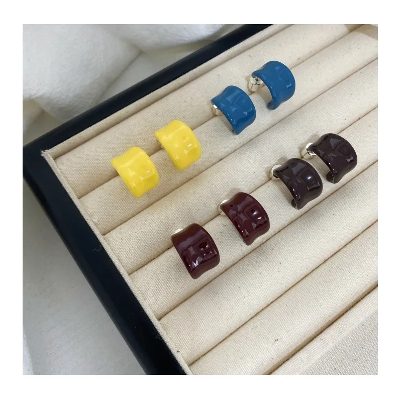 

Explosive Exquisite Oil Drop Enamel Stud Earrings Simple Light Luxury Personality High Sense Fashion Needle Small Earrings