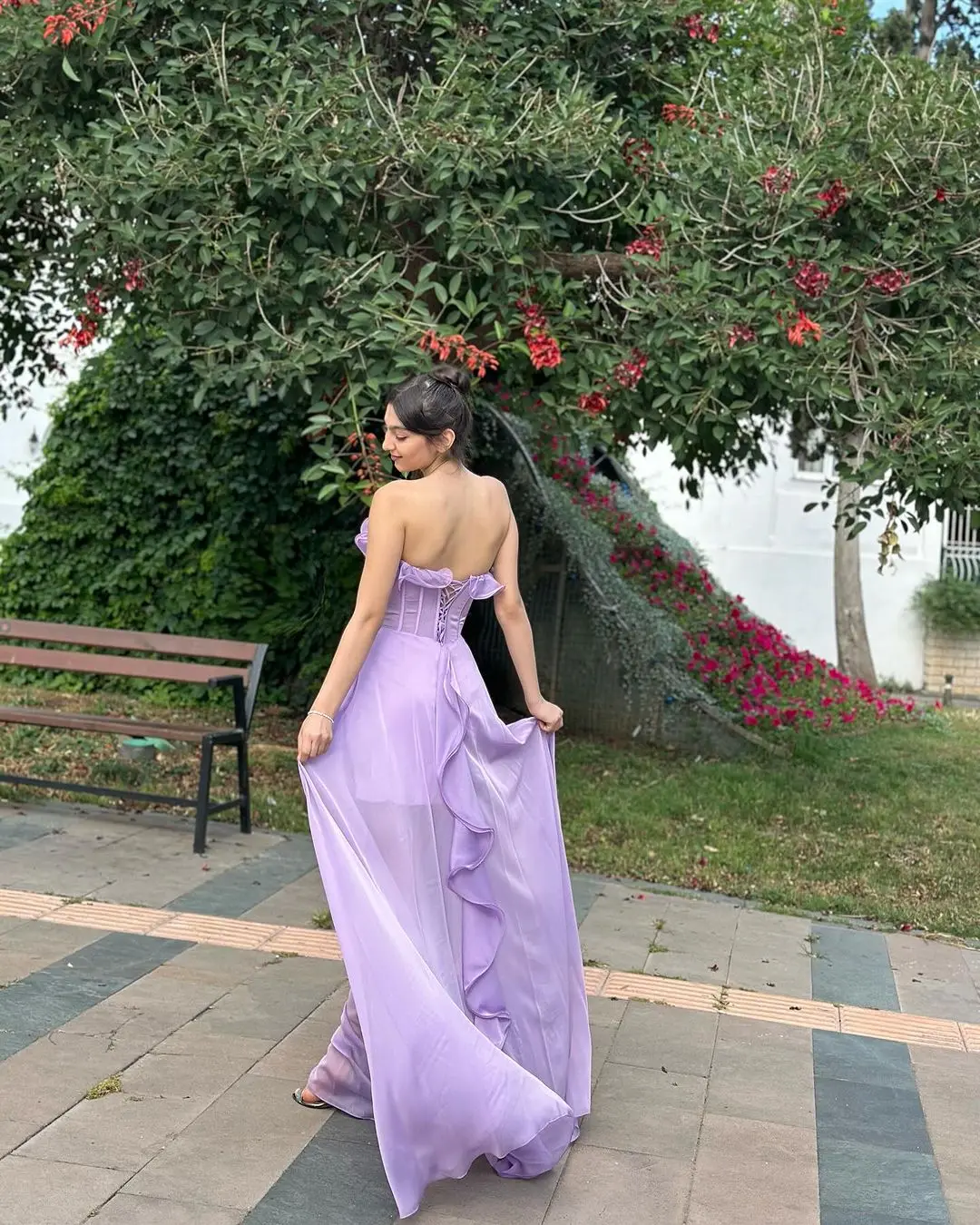 Vestido de fiesta de noche con volantes para mujer, elegante vestido púrpura con corsé, espalda sin mangas, hombros descubiertos, línea A, sesión de fotos