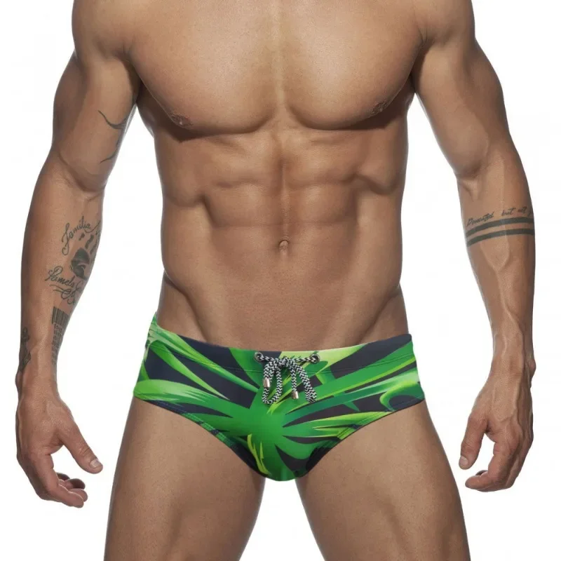 Men Swimming Trunks Retro Print Swim Briefs Trendy Sexy Low Waist Underwear Summer Quick Drying Sports Surf Beach Shorts