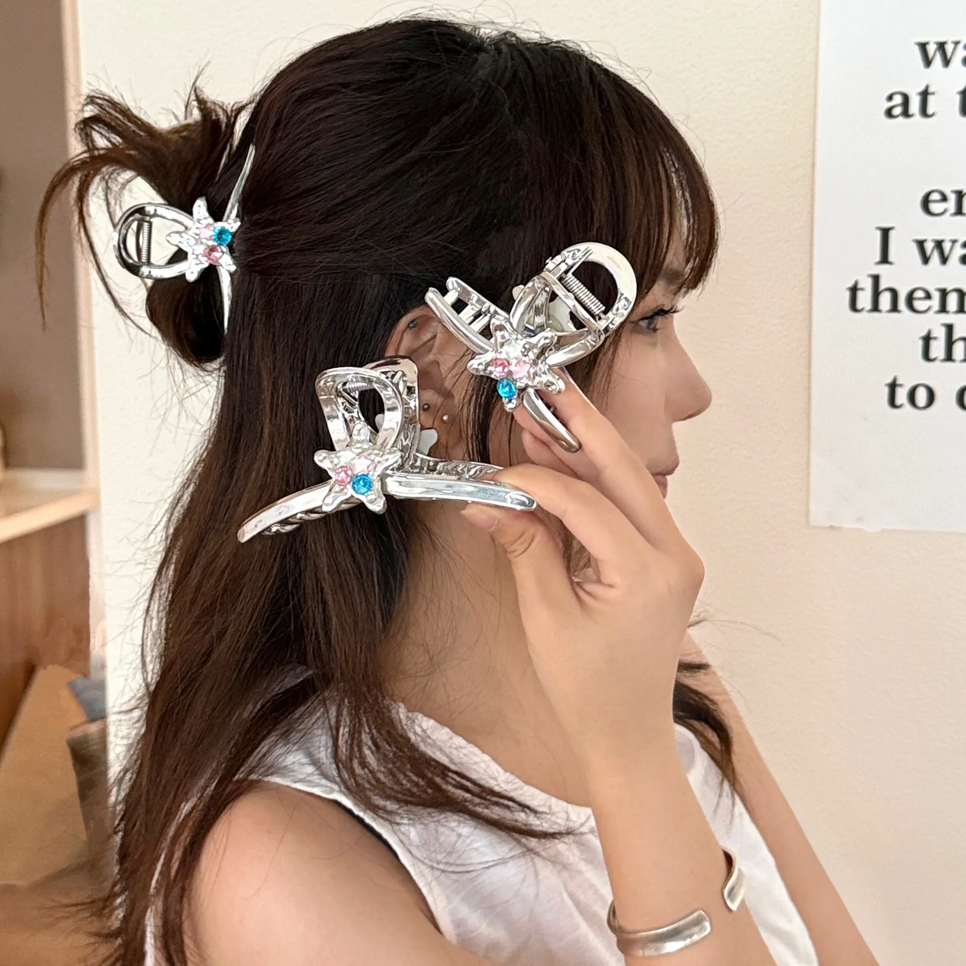 Korean Fashion Rhinestone Starfish Shark Clip Sweet Elegant Back Head Hair Claw Versatile Ponytail Clip Girls Hair Accessories