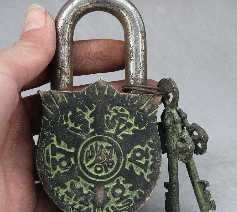 Old Tibet Buddhism Bronze Ganapati Ganesh Lord Buddha Statue Door lock 2 key