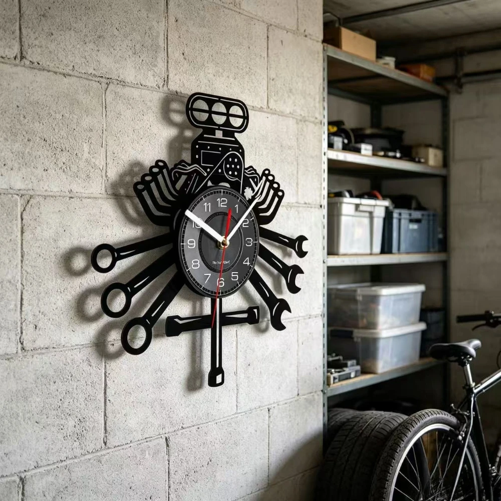 Mechaniczny Zegar Ścienny z Mo – Tools In Engine Room Workshop recenzja i cena