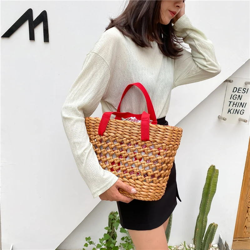 New Handmade Weave Women\'s Bag Fashionable Solid Color Hollow Vegetable Basket Female Handbags Summer Beach Straw Bag Purse