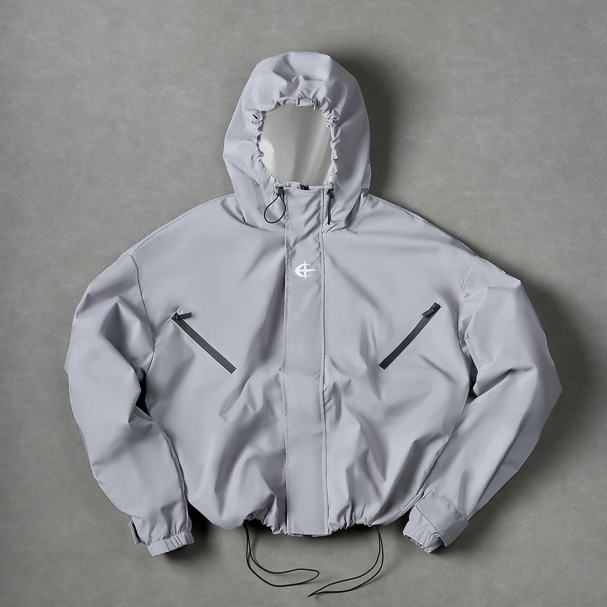 Men Hooded Windproof Jacket, Chest Printed Logo, Decorative Fake Zipper Pockets, Adjustable Hood Cord and Hem Drawstring, Loose Fit, Wear-resistant Fabric, Outdoor Casual Coat, Multi-color Options for Autumn and Winter