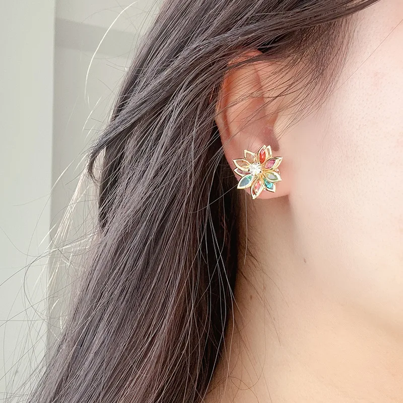 French Luxury Shiny Colorful Crystal Flower Petal Earrings 2024 Fashion Jewelry For Women Christmas Party Exquisite Accessories