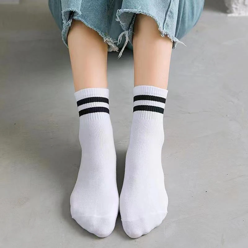 6 Pairs Men's Socks Spring Autumn Simple Casual Black White Striped Socks Breathable Mid Tube Sock High-quality Round Neck Socks