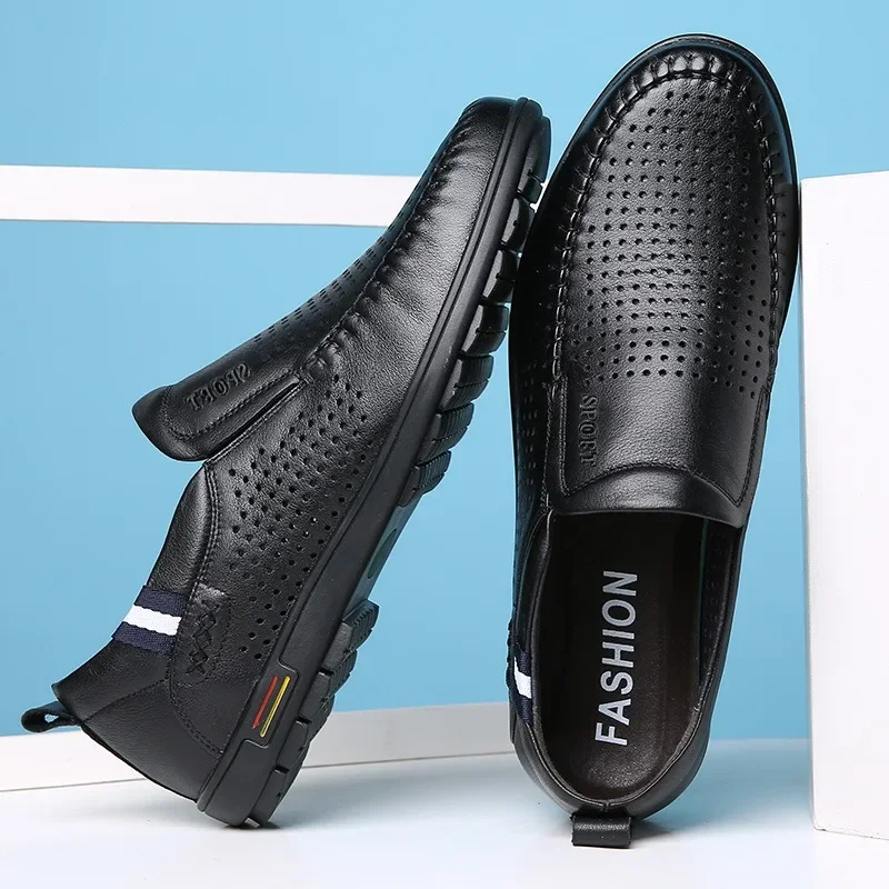 Zapatos planos de cuero sin cordones para hombre, mocasines huecos a la moda de verano, zapatos masculinos de boca baja cosidos a mano, nuevo diseñador