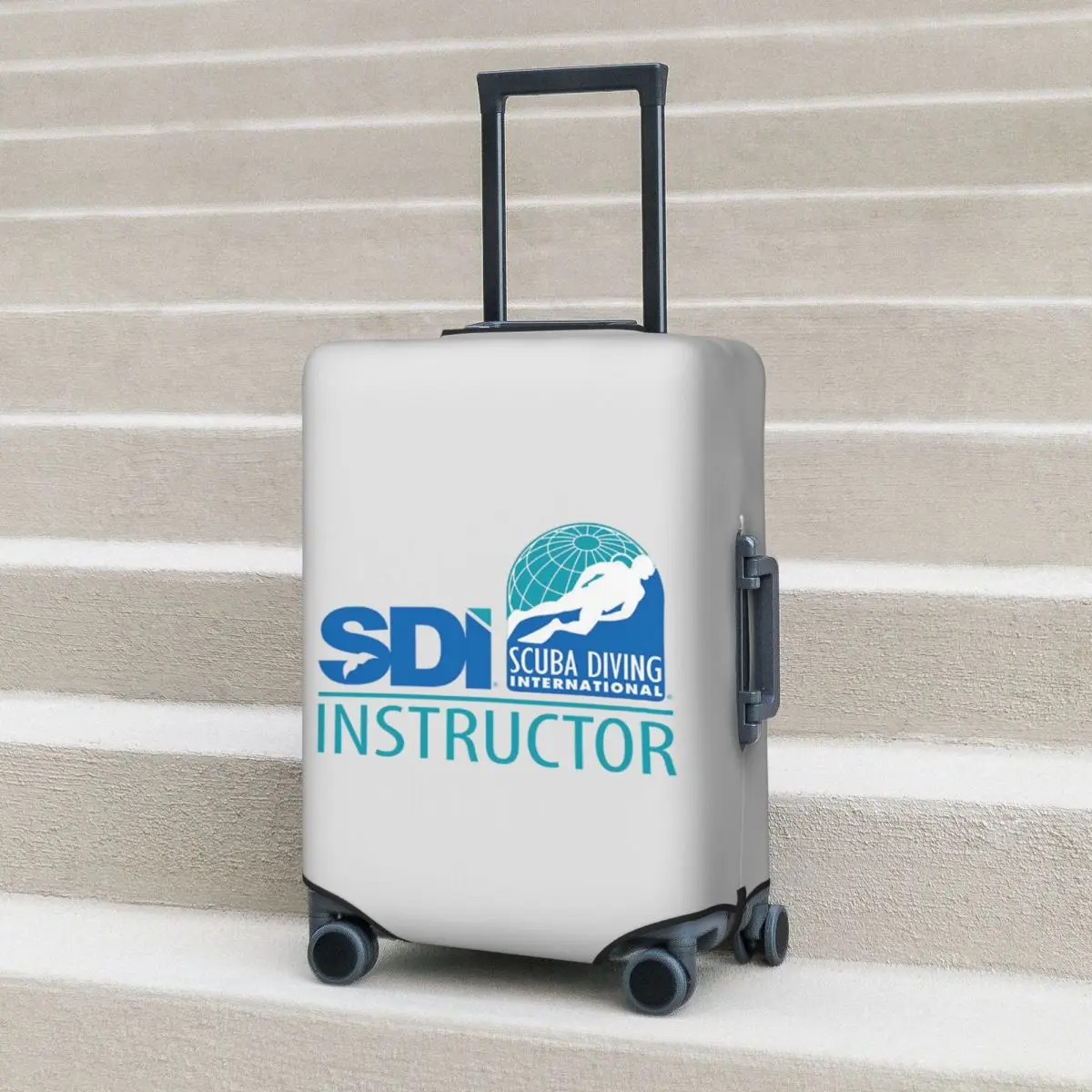 

Подводное плавание International (SDI)-SDI Инструктор Защитный чехол для чемодана Эластичные защитные чехлы для багажа для путешествий 18-32 дюймов