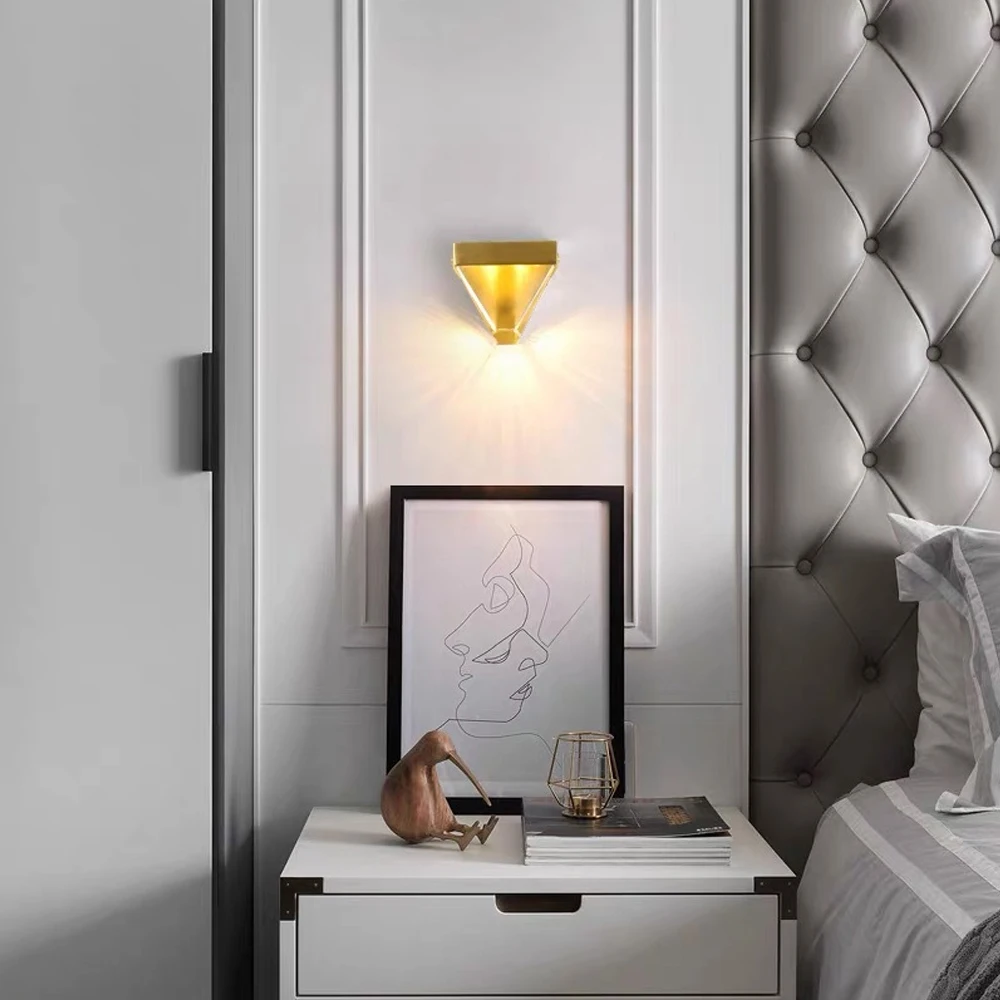 Lámparas de pared de lujo, luz LED de cristal para mesita de noche, candelabro de pared brillante para interiores, sala de estar, comedor, cama y Hotel, color dorado cromado