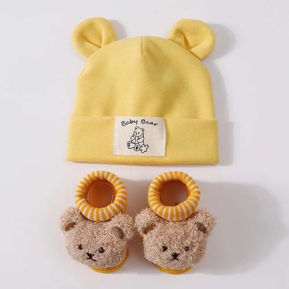 2Pcs/Set Cotton Baby Hat Socks Set Warm Breathable Infant Cap Socks Pullover Cap Cartoon Bear Ear Beanie for Newborn - view 2