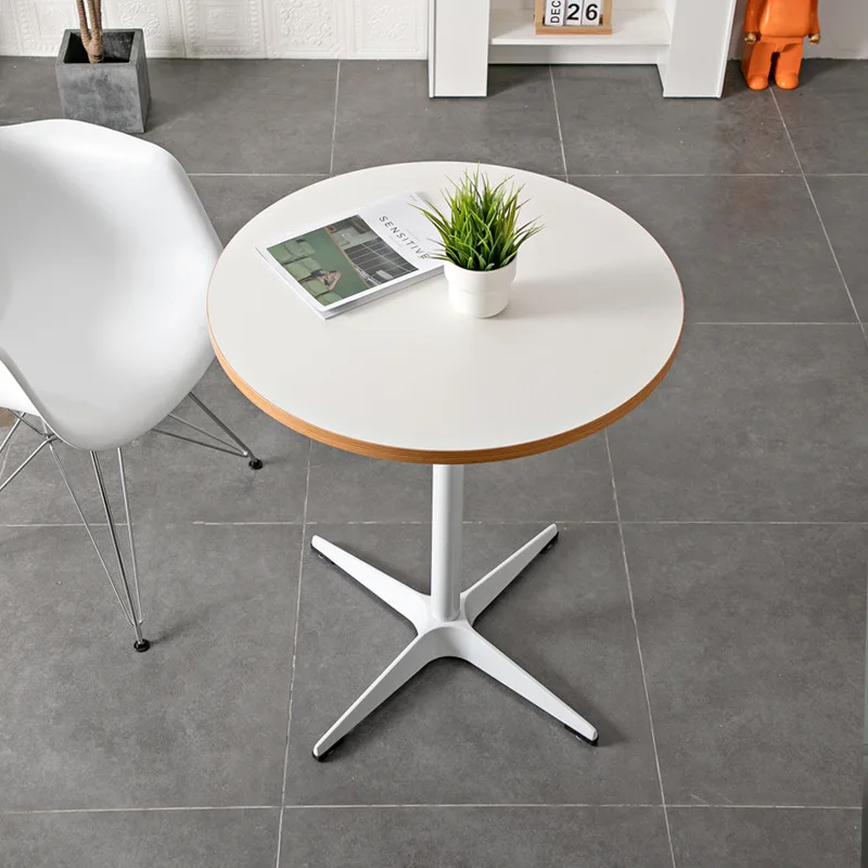 Nordischer moderner einfacher Esstisch für Zuhause, Freizeittisch, Internet-Promi, weißer runder Verhandlungstisch
