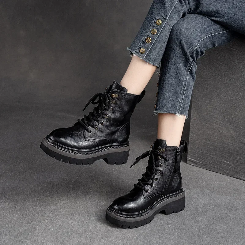 2024 Winter New Thick Sole Vintage Boots Side Zipper Genuine Leather Short Boots Fashion Versatile Women Shoes