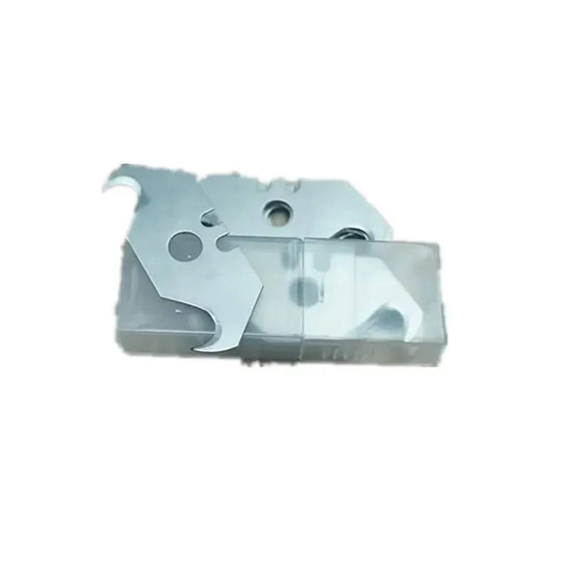 10pcs Utility Hook Blades Steel Razor Blades Safety Horn Knife Blades for Cutting Carpets,Wallpaper,Roofing Materials