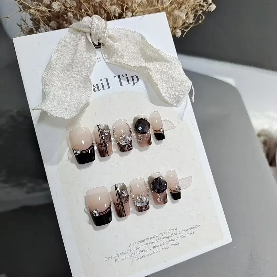

10pcs Black Diamond Secret Short Square False Nails Superior White Sweet Cool Hottie Nail Art Mysterious Noble Temperament Nail
