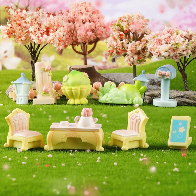 Cute Cartoon Garden Resin Miniature Figurine Ornament Creative Micro Landscape Decoration DIY Home Decoration Accessories Gifts