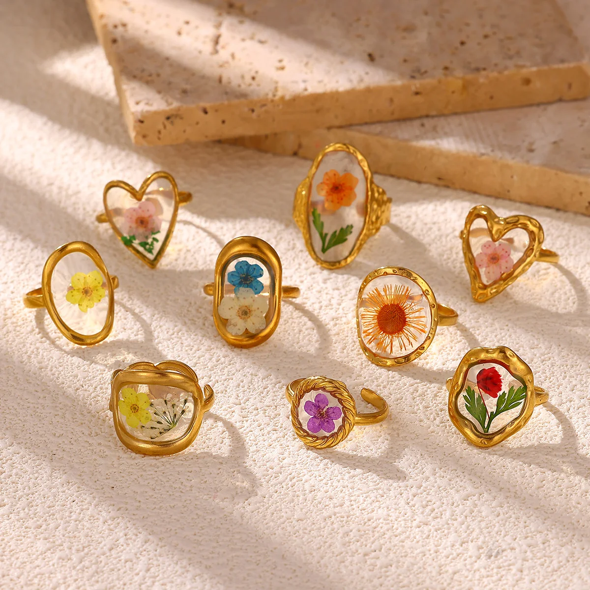Neue Meerjungfrauenringe in Goldfarbe aus Edelstahl mit Seestern, Oktopus und Ananas-Design für Damen, wasserdichter Schmuck als Geschenk.