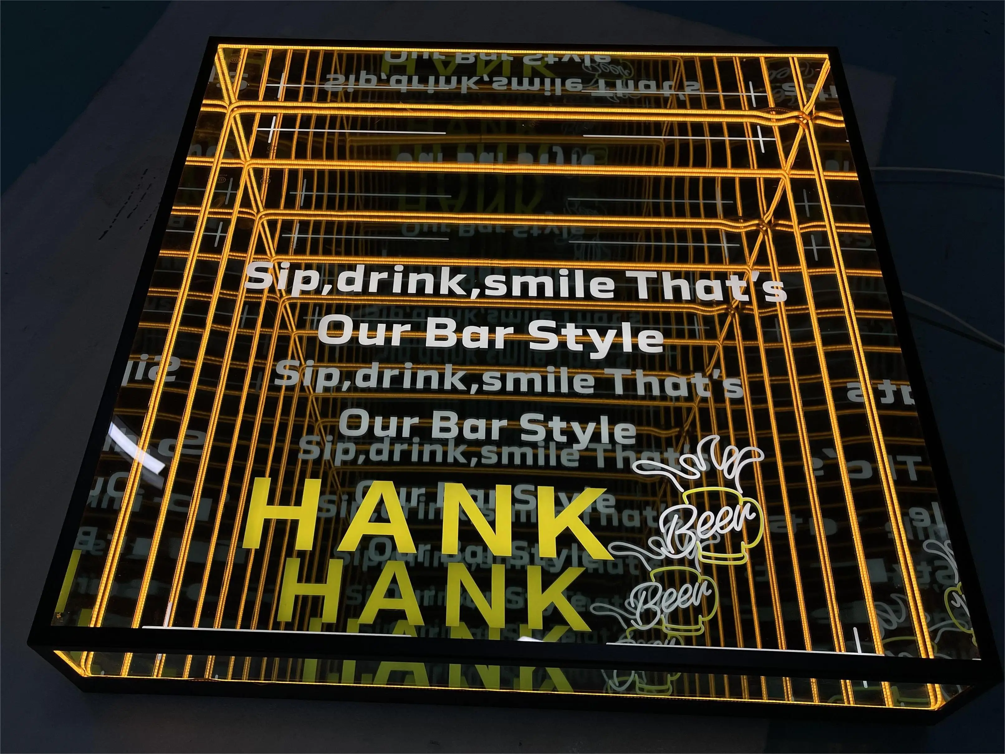 Customizable 3D Abyss Tea Table Acrylic LED Illusion Infinity Mirror for Bar Decorations Retail Shop Use Made of Glass
