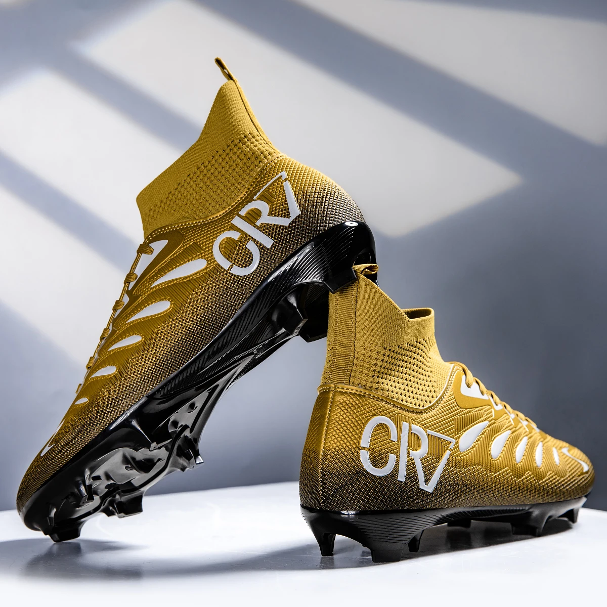 Scarpe da calcio alte popolari FG, TF, adatte per l'allenamento professionale sia per uomini che per donne, disponibili in quattro opzioni di colore