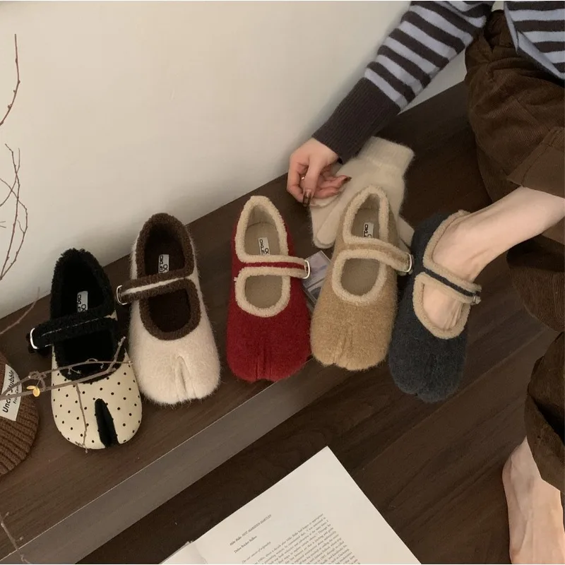 Designer Women Shearling Flats Furry Lambswool Mocasines Mujer Warm Cotton Shoes Loafers Split-toe Bean Bean Shoes Cotton Shoes