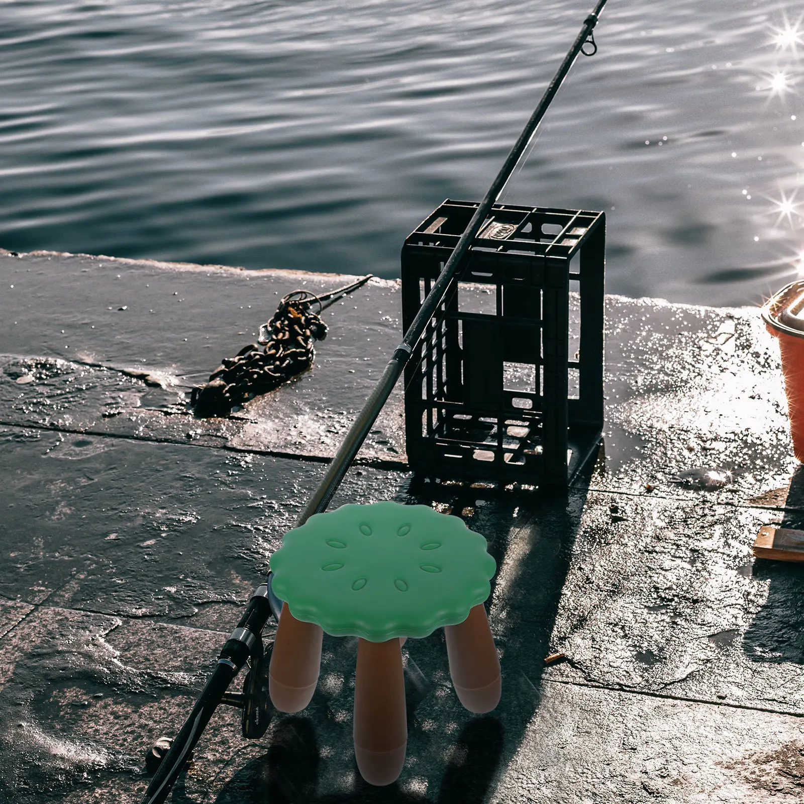 مقعد بلاستيكي غير قابل للانزلاق للحمام المنزلي والمطبخ خفيف الوزن ومدمج ومثالي هدية الانتقال لمنزل جديد في الداخل #4