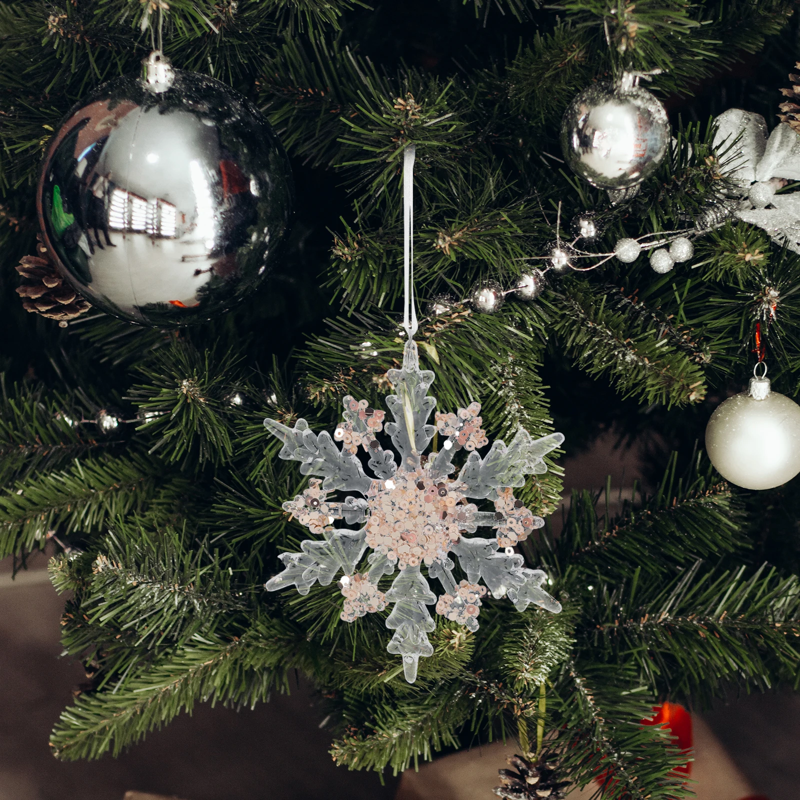 

5Pcs Christmas Acrylic Snowflake Hanging Ornaments Clear Holiday Tree Decorations Winter Elk Butterfly Christmas Tree Bells