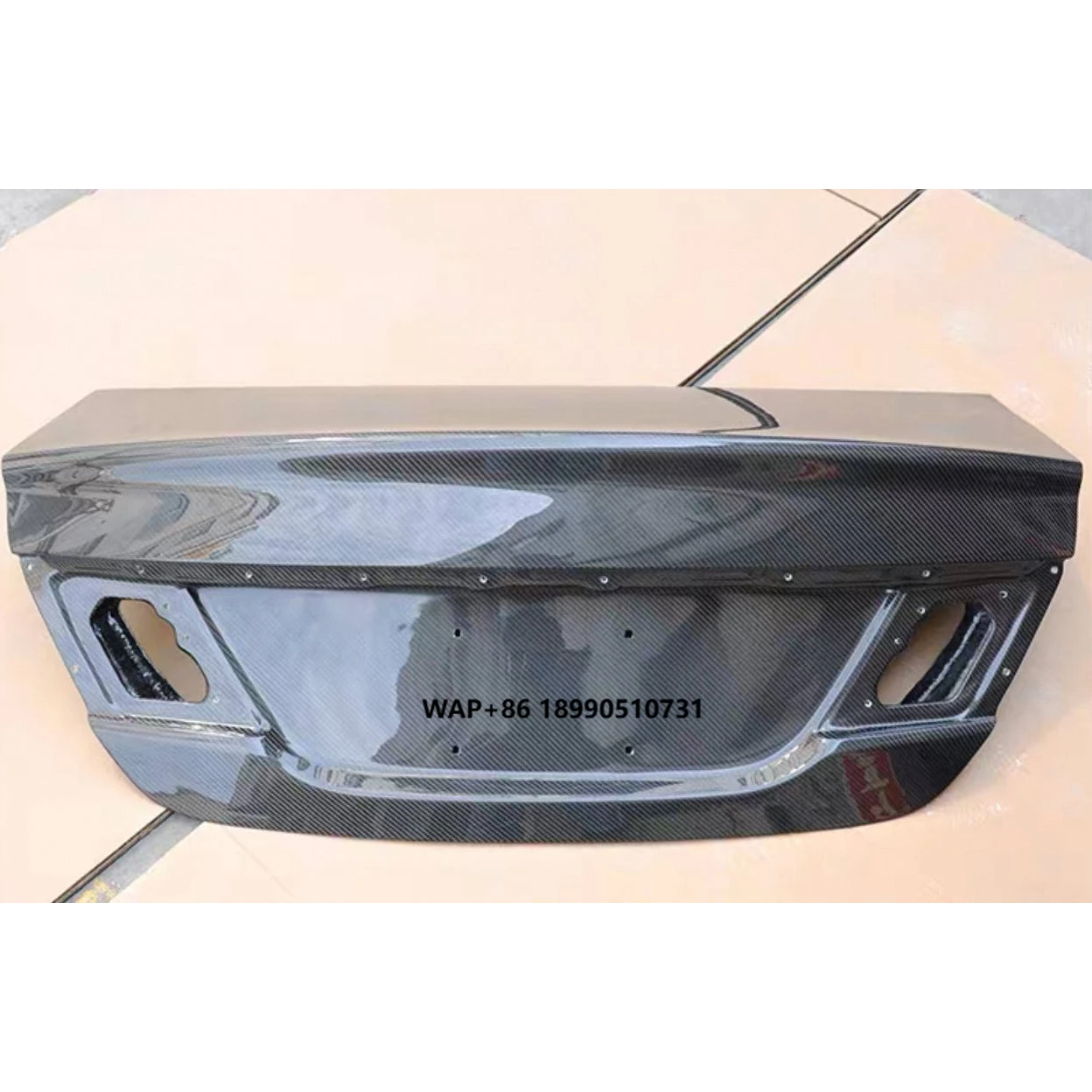 

OEM Style Carbon Fiber Trunk Lid for Si 9th Gen. 2011-2014