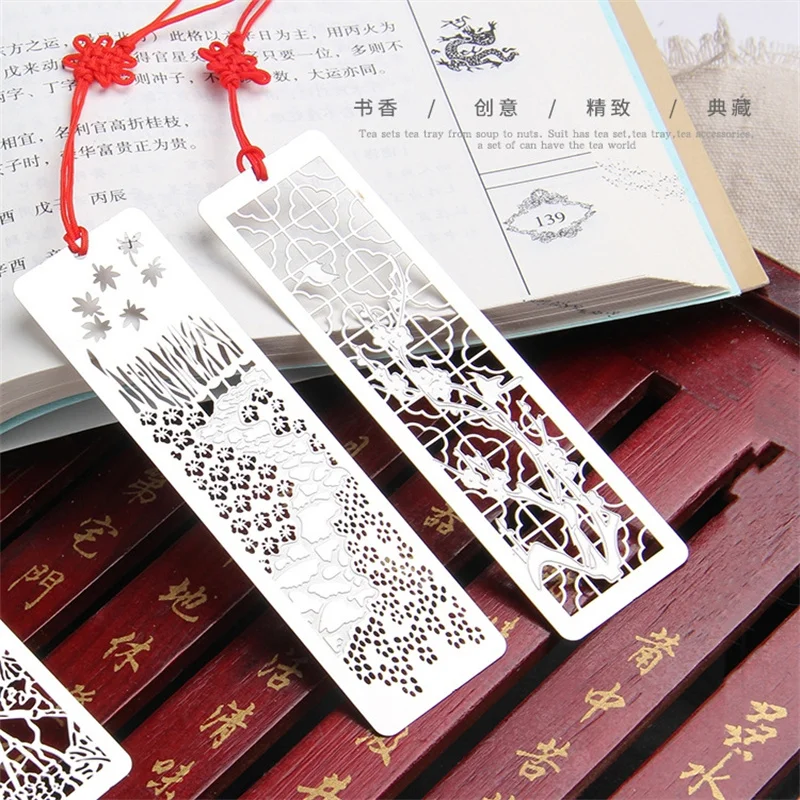 Exquisite hollow Bookmark Retro aesthetic Book Mark Tassel Pendant Student Office Writing Supplies School Stationery Accessories