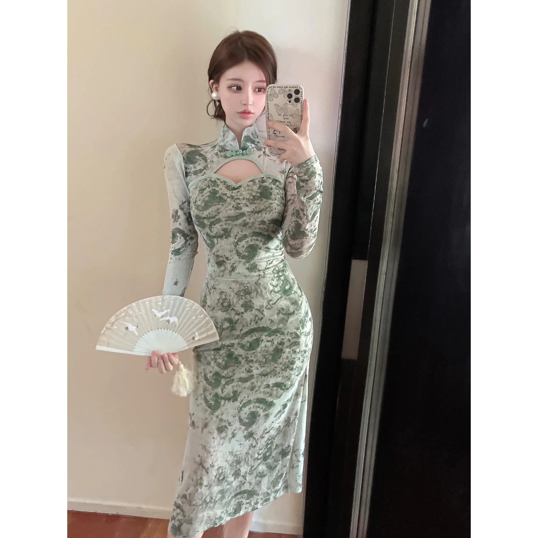 Nowa Chińska Sukienka Qipao w Stylu Retro z Długim Rozcięciem, Wycięciami, Wyszczuplająca, z Wysokim Stanem, Długa Spódnica, Jesienna Moda