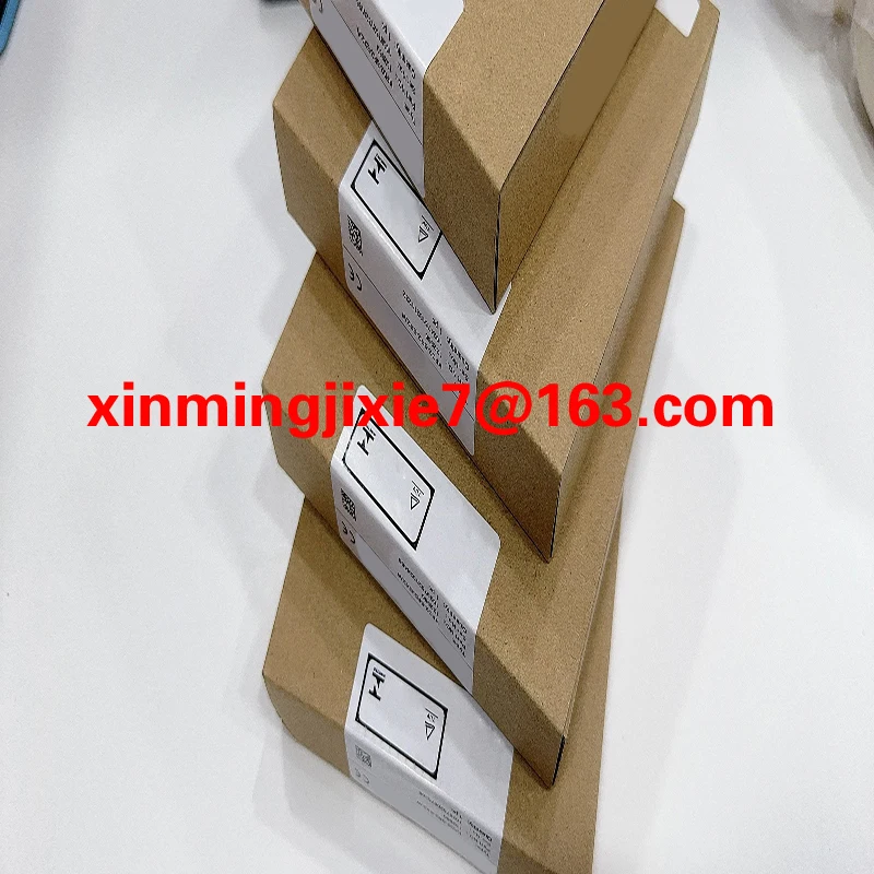 Isolation safety barrier sensor KFD2-EB2-R4A.B KFD2-STC4-1.2O KFD2-SCD2-EX1.LK KFD2-STC5-Ex2 KCD0-SD-EX1.1245 Integrated Circuit
